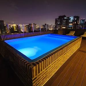 Hotel Alex